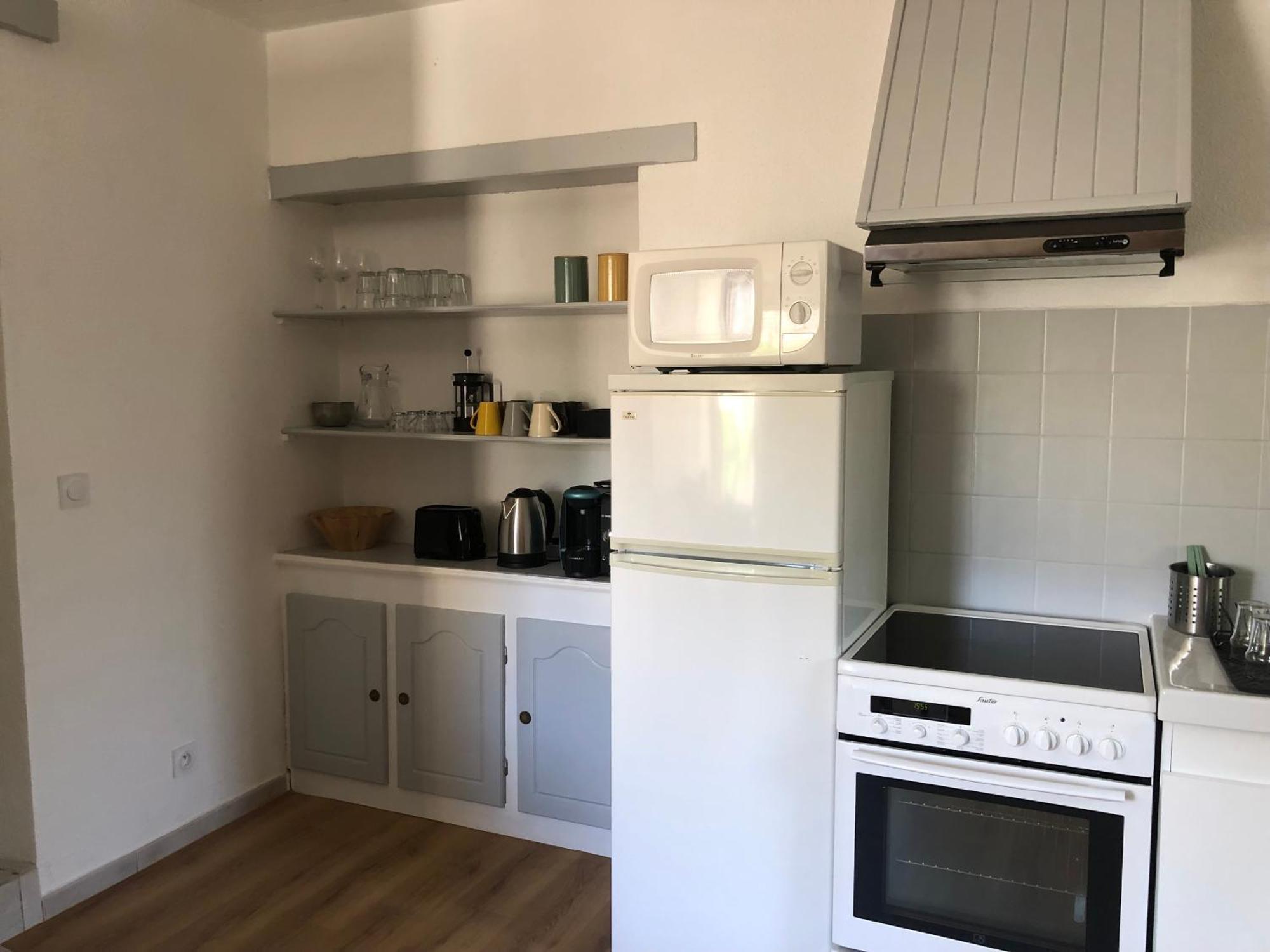 Appartement T2 Avec Terrasse Calme Et Ensoleillee à Saint-Claude Extérieur photo